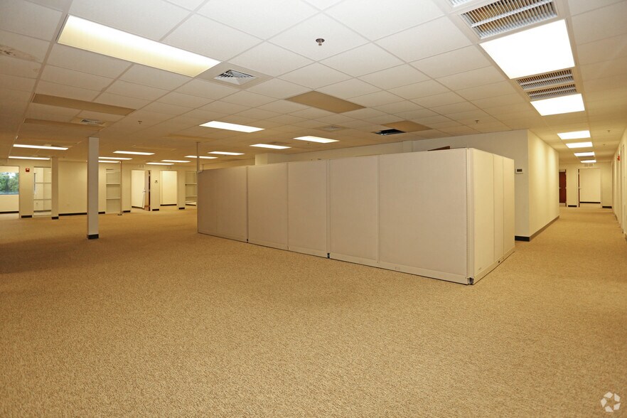 More Photos Of 1610 W International Speedway Blvd, Daytona Beach Medical For Sale