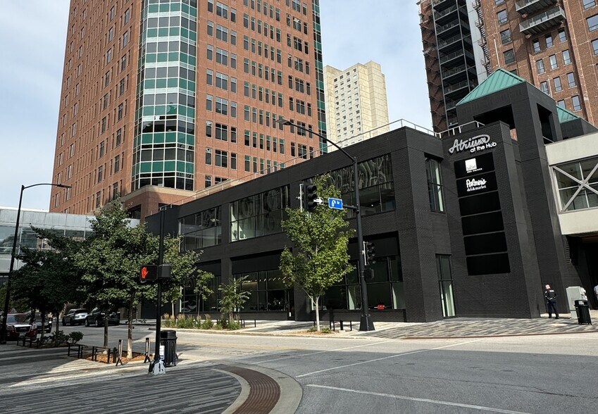 Primary Photo Of 655 Walnut St, Des Moines Office For Lease