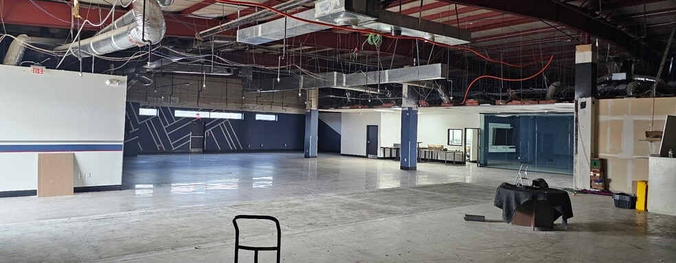 More Photos Of 4205 W Glenrosa Ave, Phoenix Warehouse For Lease