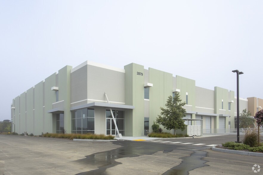 Primary Photo Of 2879 Seaborg Ave, Ventura Manufacturing For Lease
