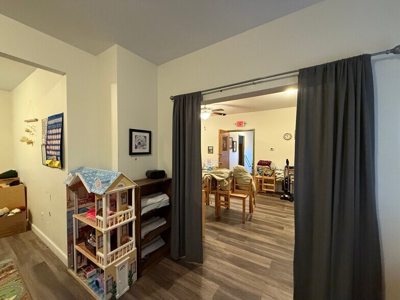 More Photos Of 942 E 3rd St, Monroe Schools For Sale