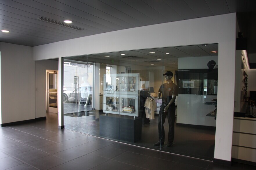 More Photos Of 1045 S State St, Salt Lake City Auto Dealership For Lease