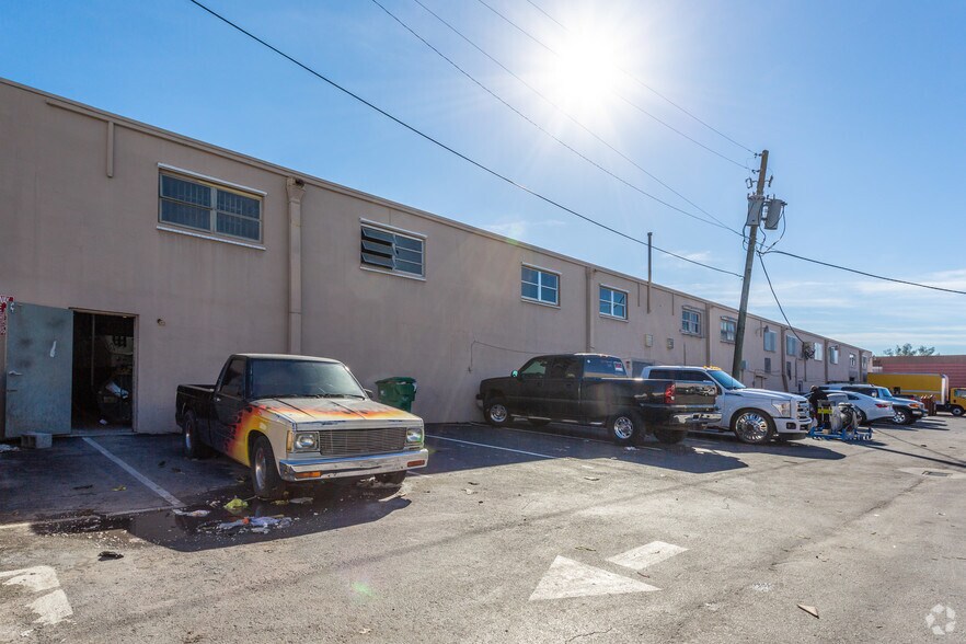 More Photos Of 7784 W 2nd Ct, Hialeah Warehouse For Sale
