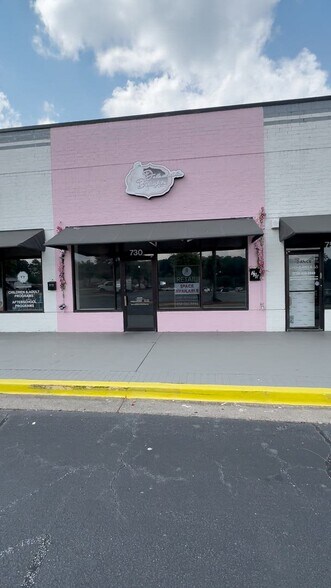More Photos Of 8610 Roswell Rd, Atlanta Unknown For Lease
