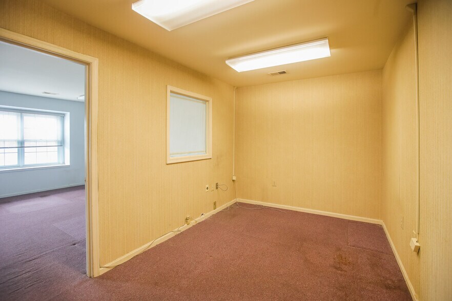 More Photos Of , Rockville Office For Sale