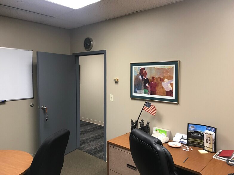 More Photos Of 4031 Colonel Glenn Hwy, Dayton Office For Sale