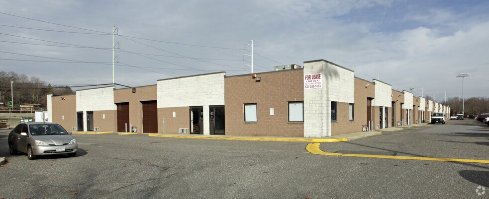 Primary Photo Of 200 E 2nd St, Huntington Station Warehouse For Lease