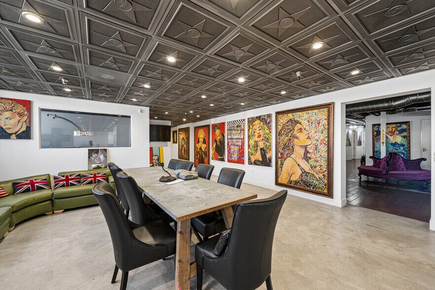 More Photos Of 1001 S Victory Blvd, Burbank Warehouse For Lease