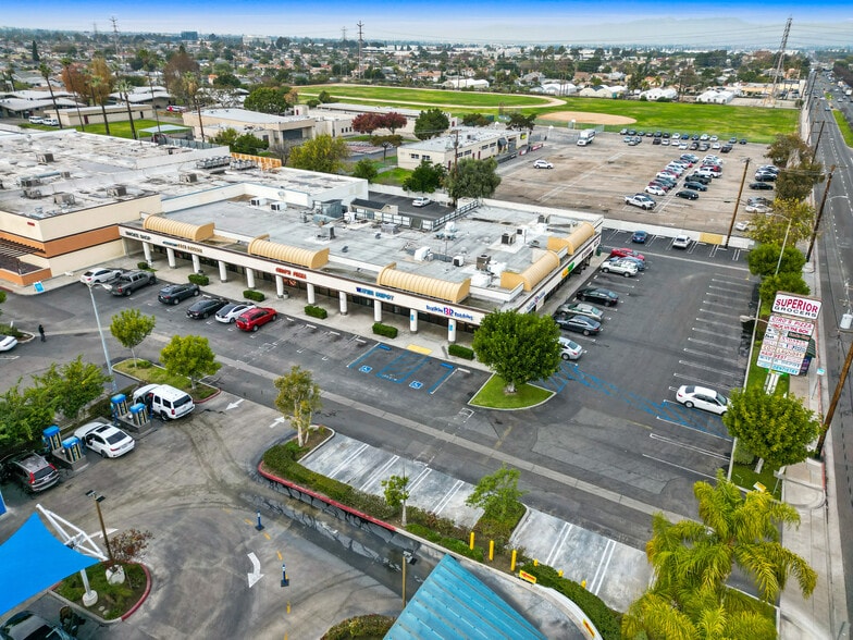 More Photos Of 7903-7907 Knott Ave, Buena Park General Retail For Lease
