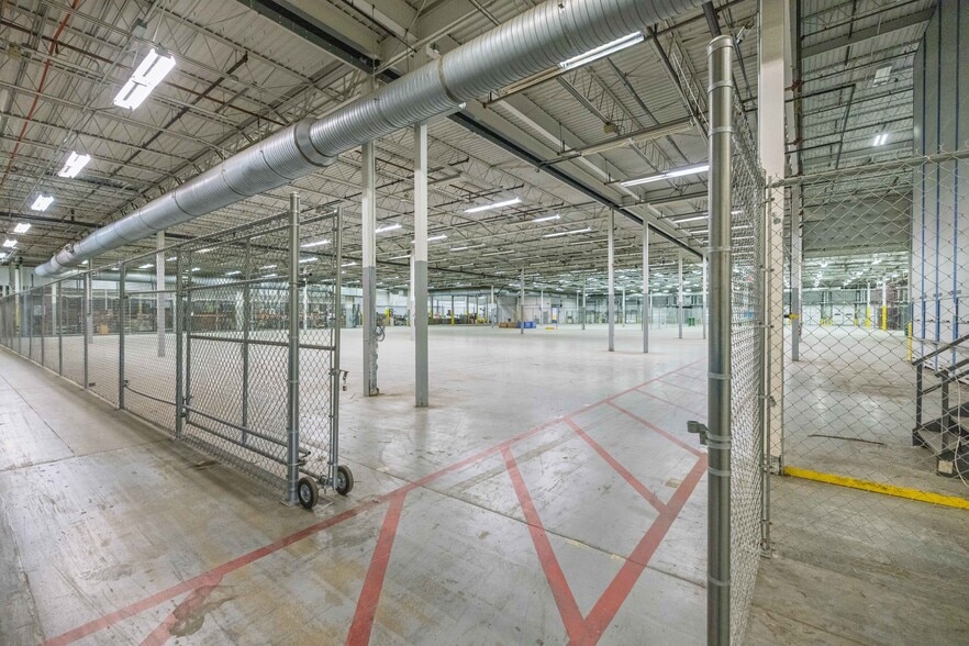 More Photos Of 108 Monticello Rd, Weaverville Manufacturing For Lease