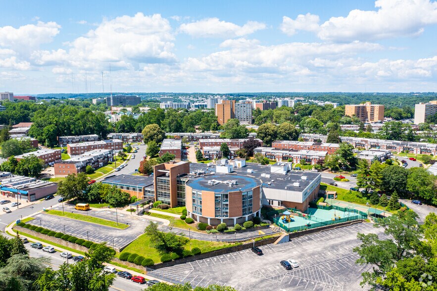 More Photos Of 3905 Ford Rd, Philadelphia Office For Sale