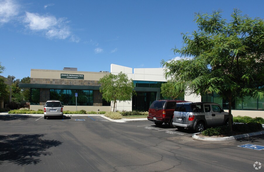 More Photos Of 3704 Ruffin Rd, San Diego Office For Sale