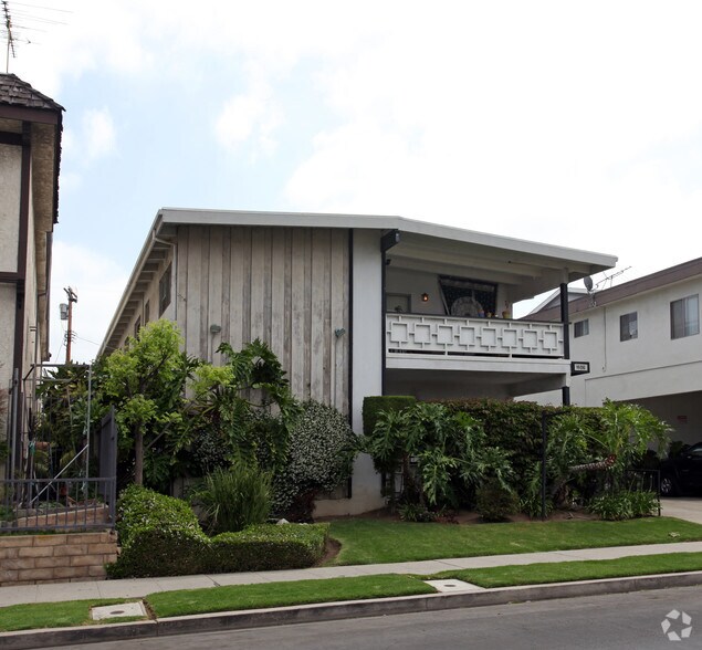 More Photos Of 1606 Barry Ave, Los Angeles Apartments For Sale