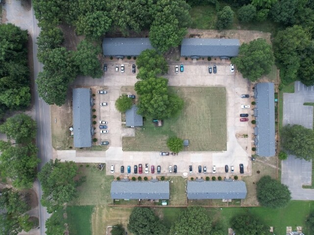 More Photos Of 1906 W Matthews Ave, Jonesboro Apartments For Sale