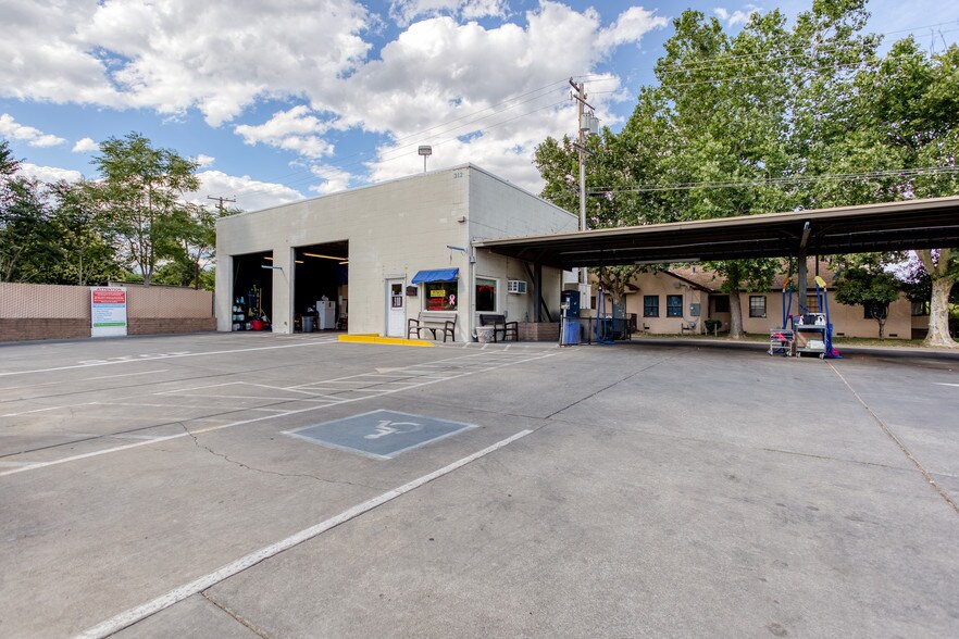 More Photos Of 312 Main St, Red Bluff Carwash For Sale