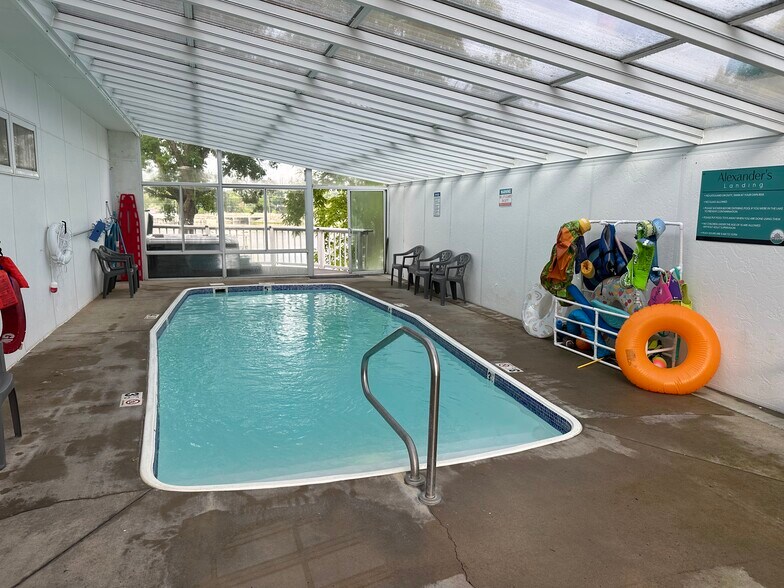 More Photos Of 5088 E Indiana Beach Rd, Monticello Hotel For Sale