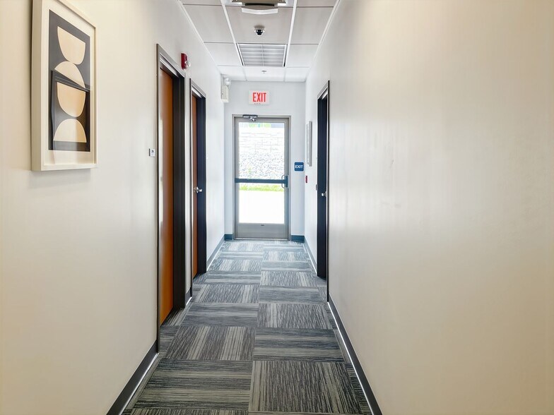 More Photos Of 1 Oakwood Dr, Scranton Coworking Space