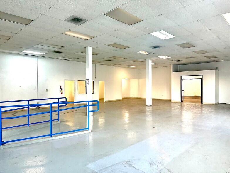 More Photos Of 400 Franklin St, Oakland Warehouse For Lease