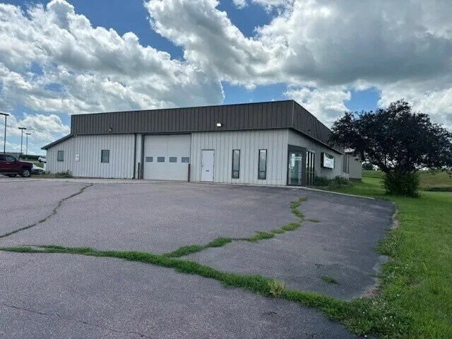 More Photos Of 24605 Klein Ave, Dell Rapids Industrial For Sale