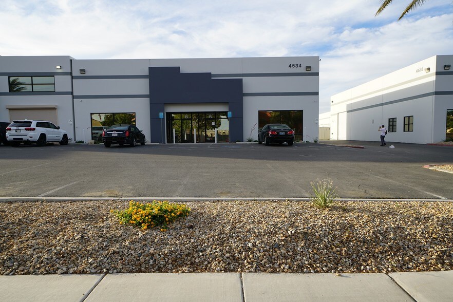 More Photos Of 4534 W Hacienda Ave, Las Vegas Light Distribution For Lease