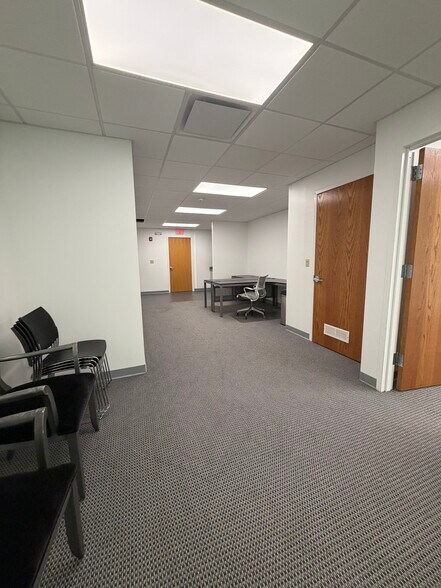 More Photos Of 118 N Bedford Rd, Mount Kisco Office For Lease