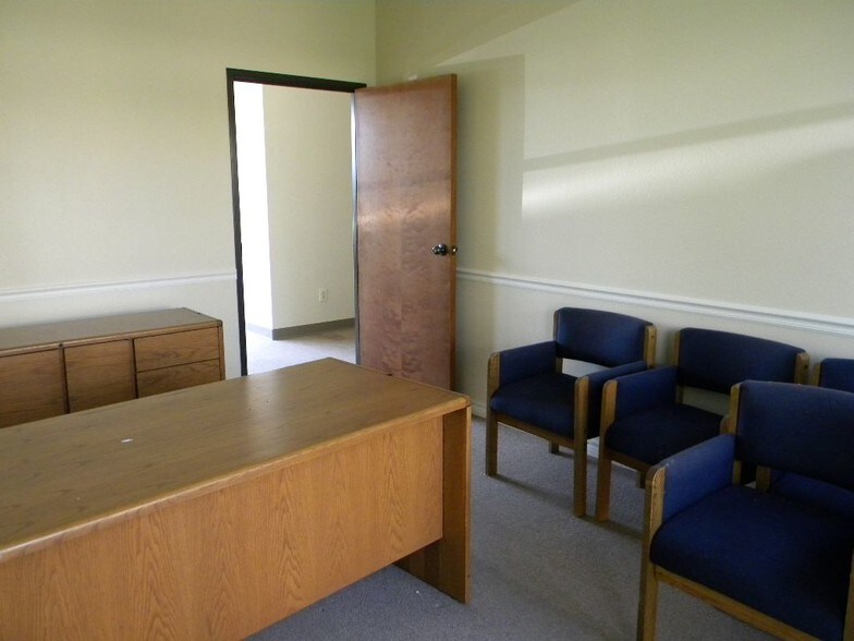 More Photos Of 2801-2831 W Parker Rd, Plano Medical For Lease