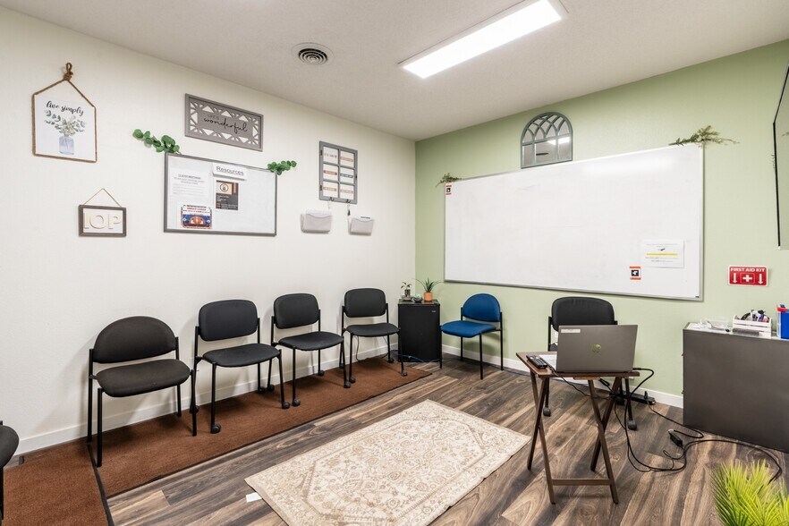 More Photos Of 112 N Chicago St, Hot Springs Light Distribution For Sale