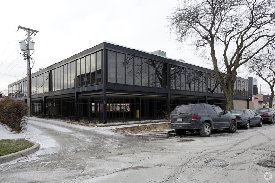 More Photos Of 2715 N Central Ave, Chicago Medical For Sale