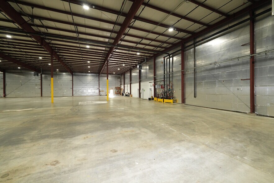 More Photos Of 171 Industrial Pky, Branchburg Manufacturing For Lease