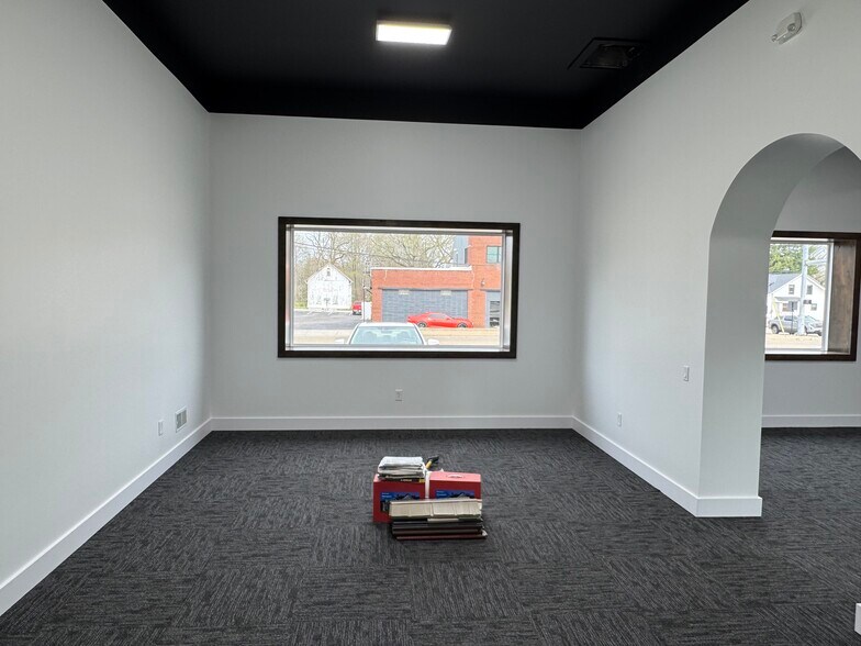 More Photos Of 2229 Greensburg Rd, Canton Auto Repair For Sale