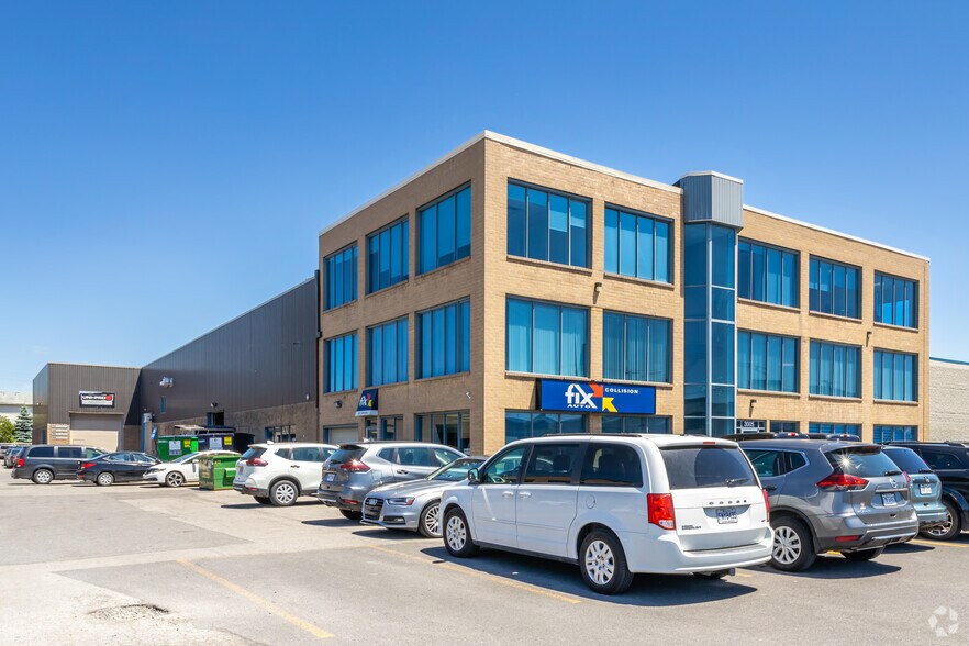 More Photos Of 3005 Boul Matte, Brossard Office For Lease