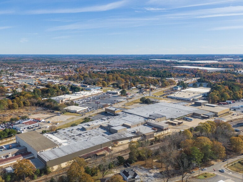 More Photos Of 535 Macon St, McDonough Distribution For Sale