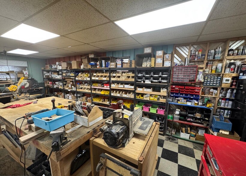 More Photos Of 150 N Constitution Ave, New Freedom Office For Sale