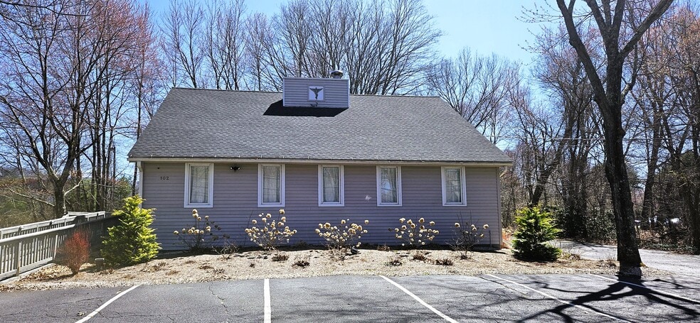 Primary Photo Of 102 Hopmeadow St, Weatogue Medical For Sale