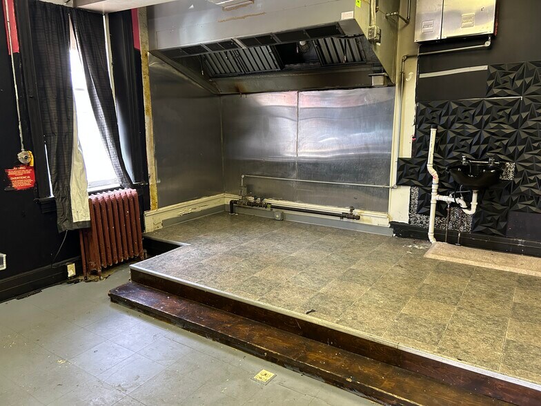 More Photos Of 143 E Antietam St, Hagerstown Office For Lease