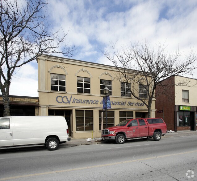 More Photos Of 32 Queen St W, Brampton Storefront Retail Office For Lease