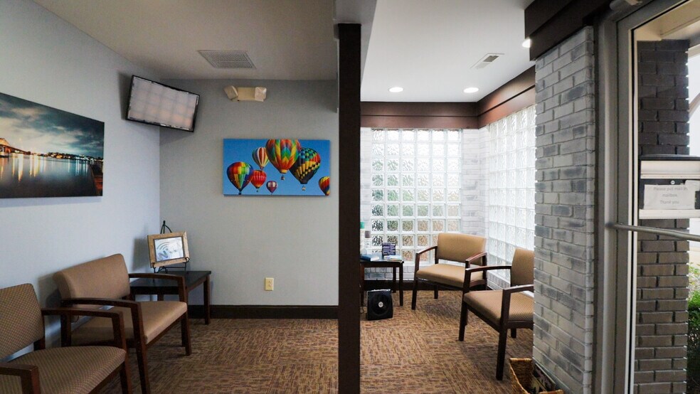 More Photos Of 431 Johnston St SE, Decatur Medical For Lease