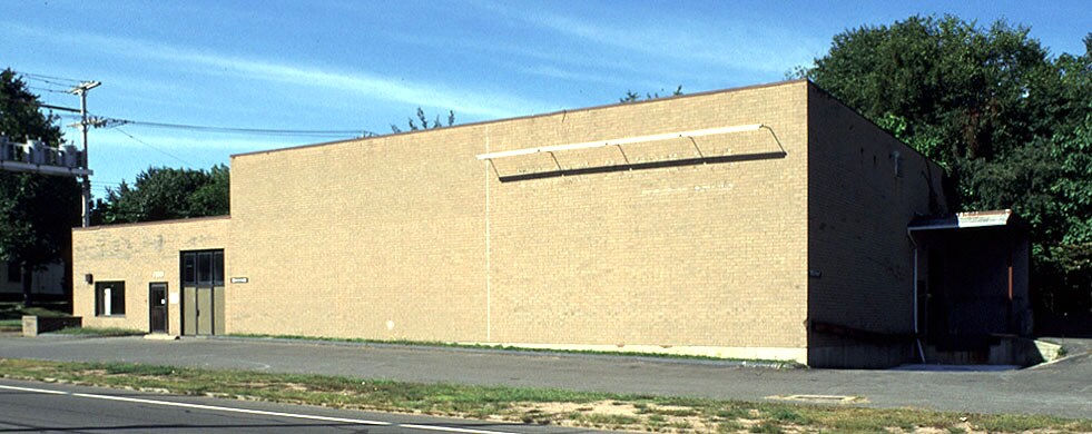 More Photos Of 2520 State St, Hamden Warehouse For Lease