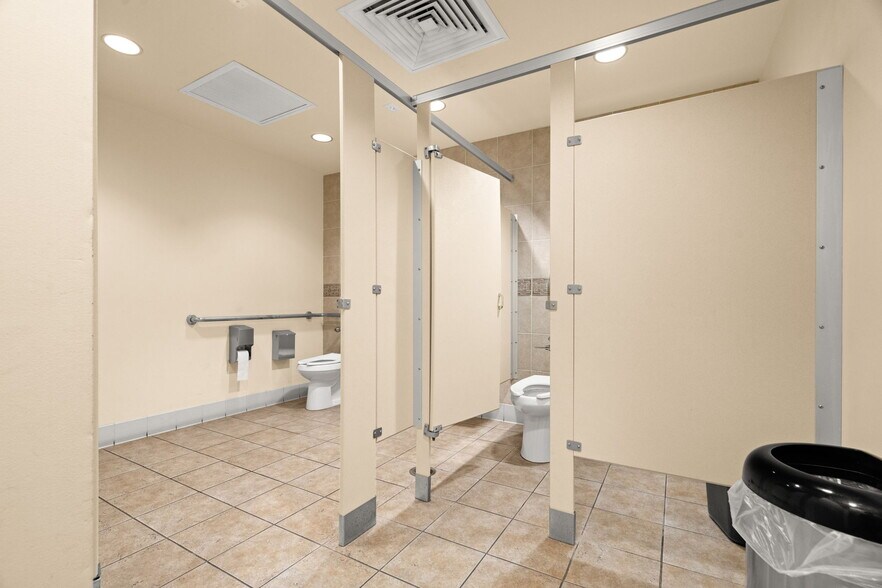 More Photos Of 625 6th Ave S, Saint Petersburg Medical For Sale