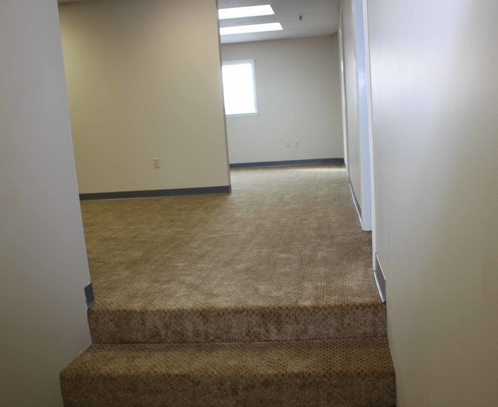 More Photos Of 201-207 N Boone St, Johnson City Office Residential For Lease