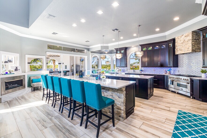 More Photos Of 13000 Windcrest Dr, Port Charlotte Specialty For Sale