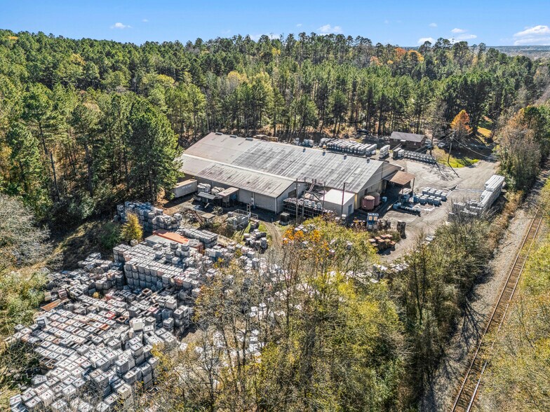 More Photos Of 508 Industrial Blvd, Atlanta Industrial For Sale