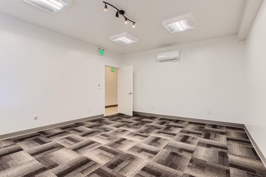 More Photos Of 124 Berkeley Ave, Molalla Medical For Sale