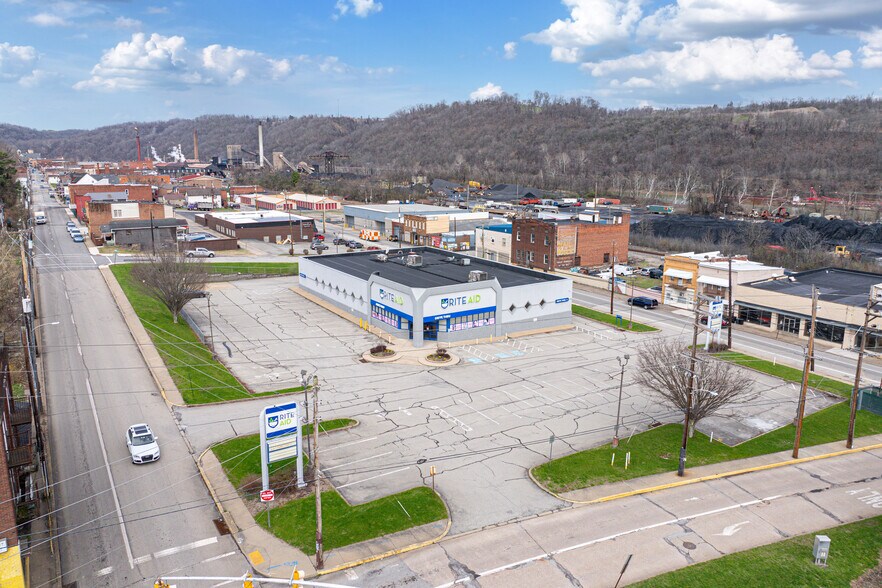 Primary Photo Of 10 E Donner Ave, Monessen Drugstore For Lease