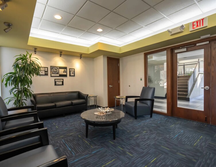 More Photos Of 17000 W Ten Mile Rd, Southfield Office For Sale
