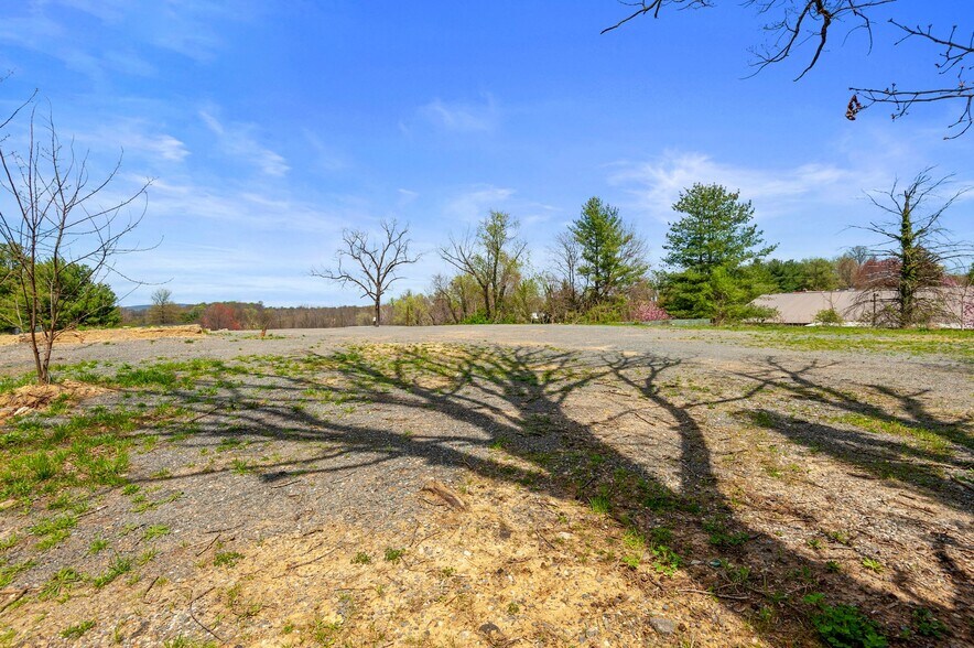 More Photos Of 230 N Brewster, Purcellville Land For Sale