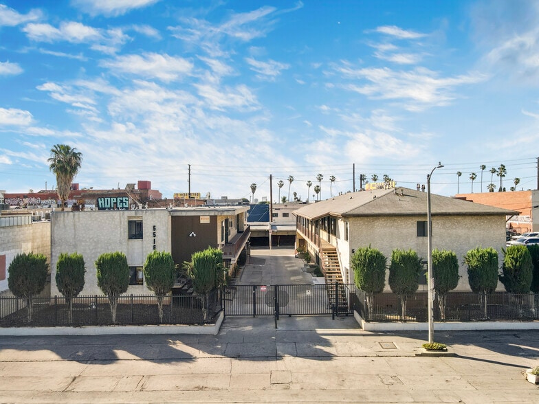 More Photos Of 5516 Virginia Ave, Los Angeles Multifamily For Sale