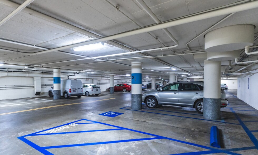More Photos Of 7825 Fay Ave, La Jolla Office For Lease
