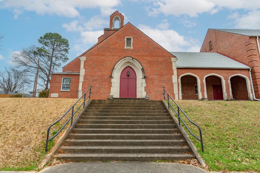 Primary Photo Of 2001 Avenue Z, Birmingham Religious Facility For Sale