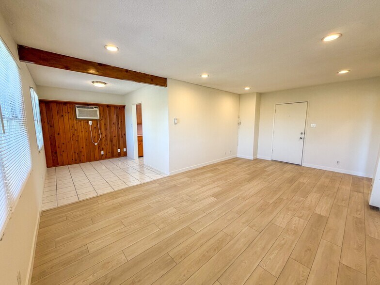 More Photos Of 6254 Whitsett Ave, North Hollywood Apartments For Sale